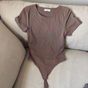 Babaton Tan Contour Crew Short Sleeve Bodysuit